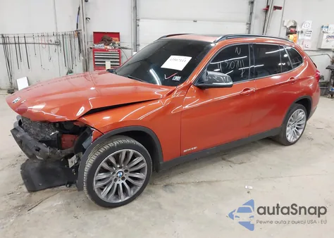 2015 BMW X1 Sdrive28I из США, поврежденный, VIN WBAVM1C59FV317825